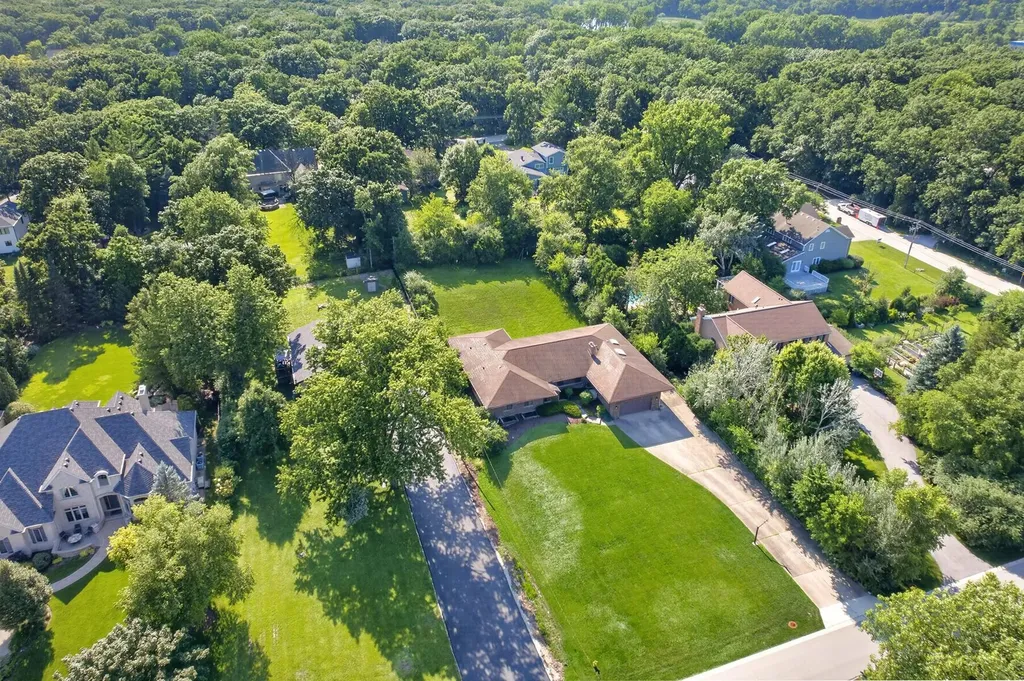 3620 Douglas Road Downers Grove IL 60515