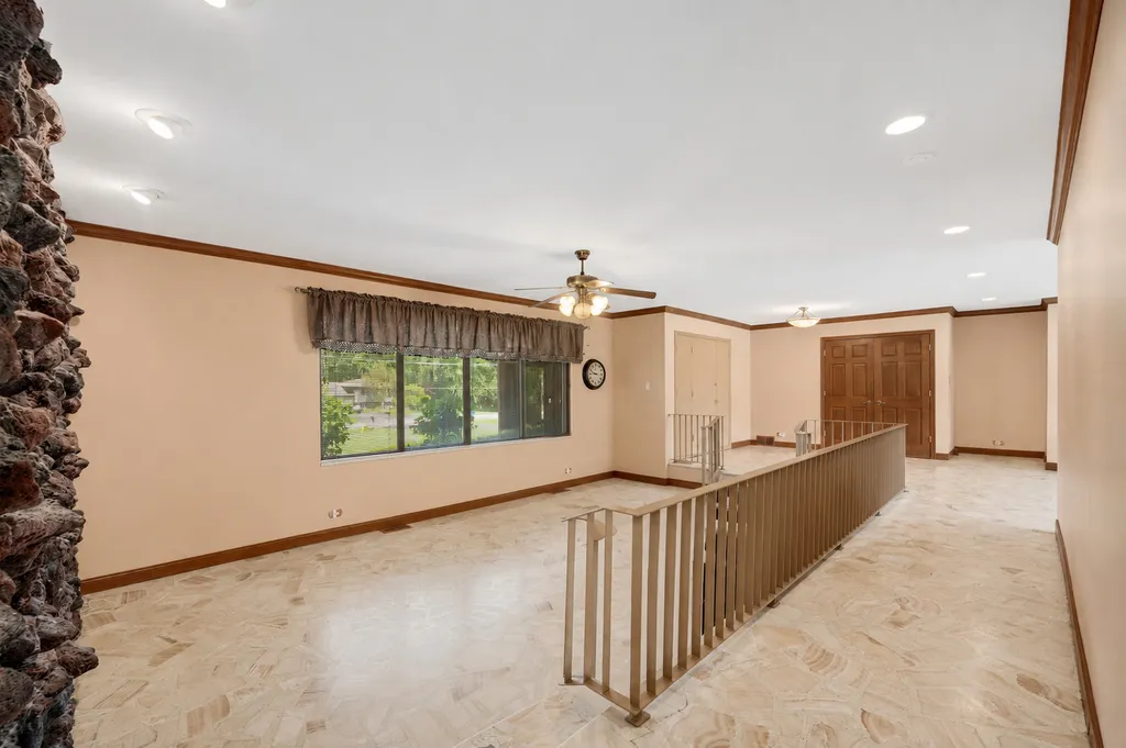 3620 Douglas Road Downers Grove IL 60515
