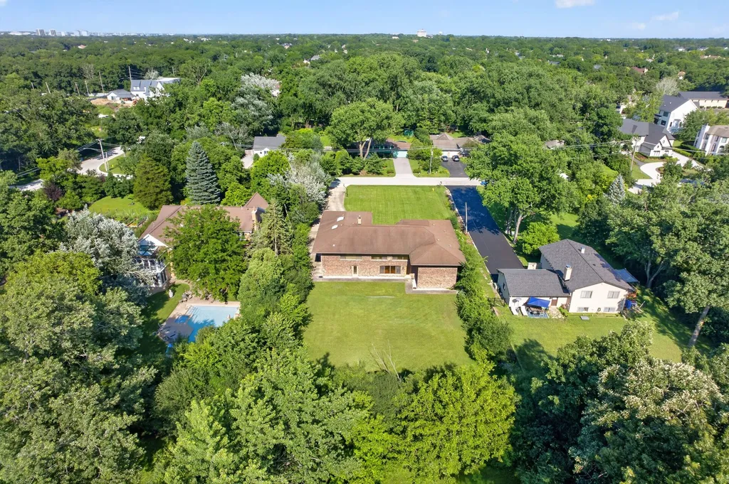 3620 Douglas Road Downers Grove IL 60515