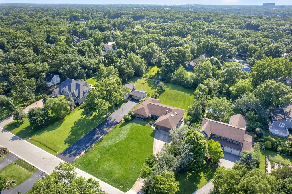 3620 Douglas Road Downers Grove IL 60515