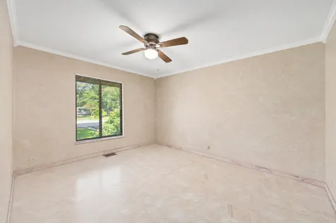 3620 Douglas Road Downers Grove IL 60515