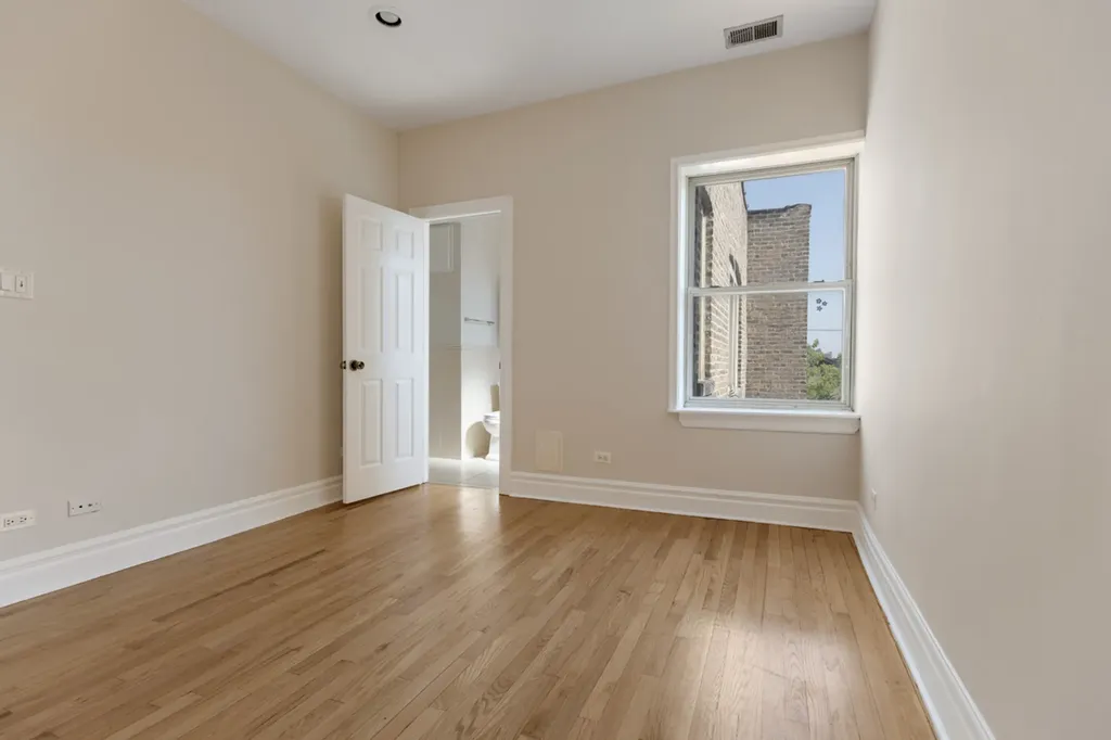 3558 West Shakespeare Street Chicago IL 60647