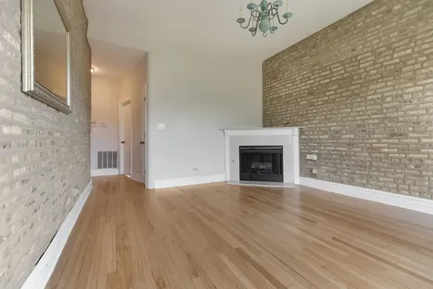 3558 West Shakespeare Street Chicago IL 60647