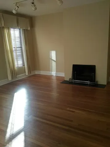 824 West Gunnison Street Chicago IL 60640
