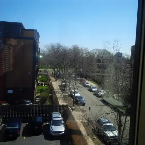 824 West Gunnison Street Chicago IL 60640