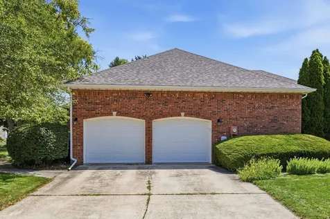 1610 Yorkshire Drive Champaign IL 61822