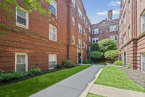 3454 North Janssen Avenue Chicago IL 60657