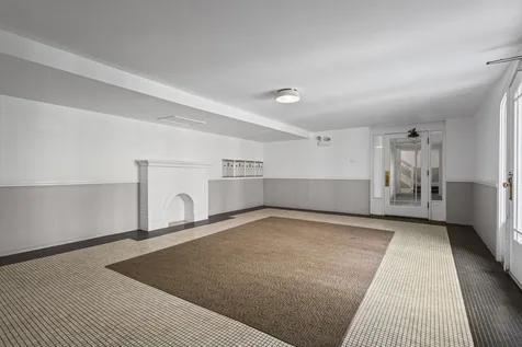3454 North Janssen Avenue Chicago IL 60657