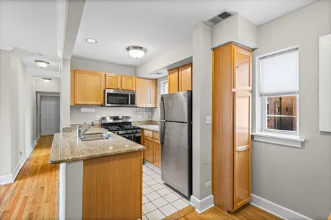 3454 North Janssen Avenue Chicago IL 60657
