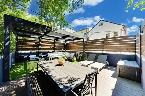 879 North Marshfield Avenue Chicago IL 60622