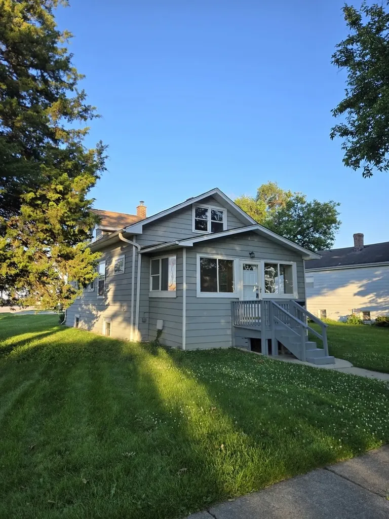 193 Grace Street Bensenville IL 60106