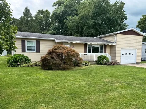 905 East Harrison Street Villa Grove IL 61956