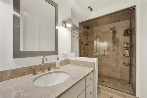 2100 North Lincoln Park West Chicago IL 60614