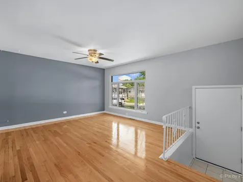 400 Lillian Lane Des Plaines IL 60016