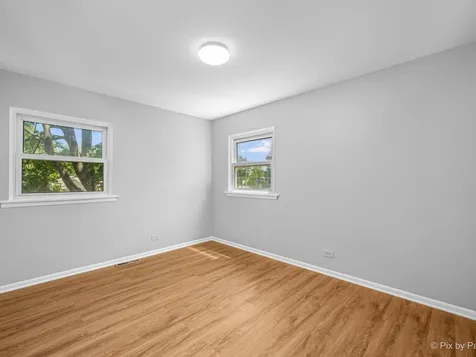 400 Lillian Lane Des Plaines IL 60016