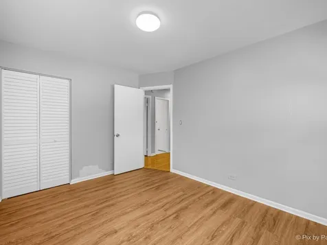 400 Lillian Lane Des Plaines IL 60016