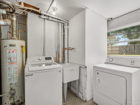 400 Lillian Lane Des Plaines IL 60016