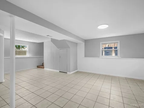 400 Lillian Lane Des Plaines IL 60016