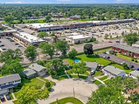400 Lillian Lane Des Plaines IL 60016