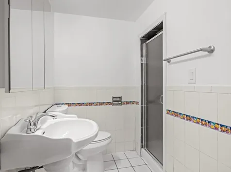 400 Lillian Lane Des Plaines IL 60016
