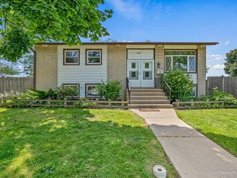 400 Lillian Lane Des Plaines IL 60016