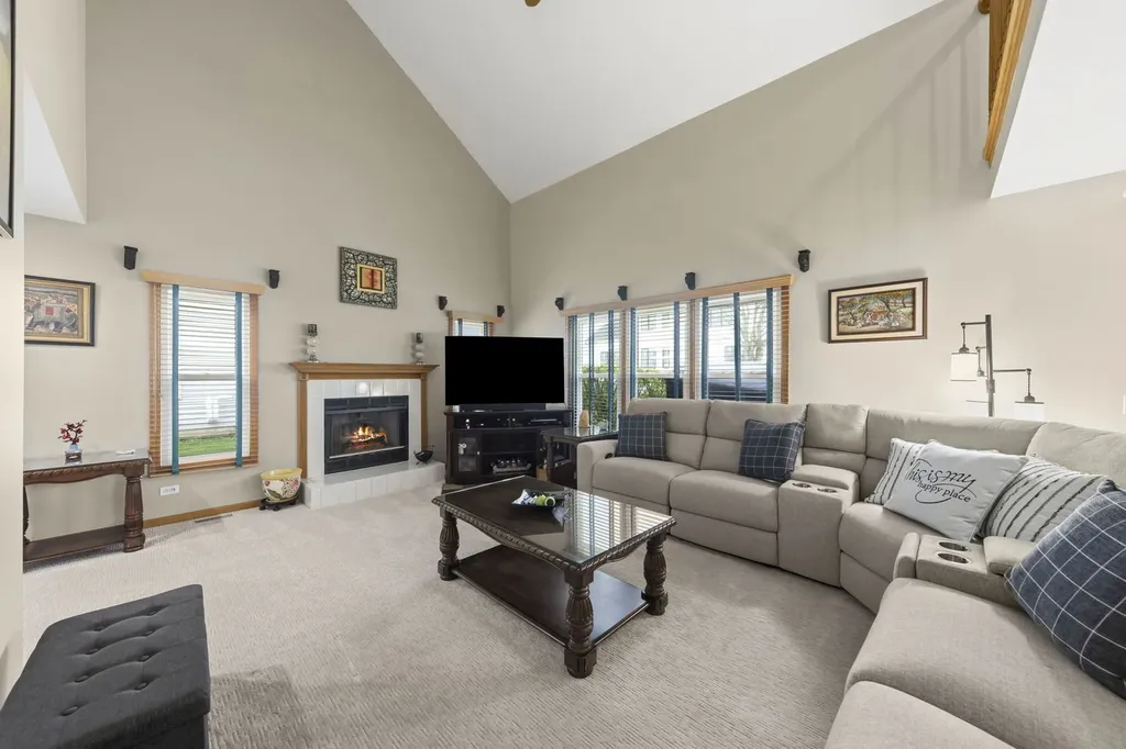 4108 Schillinger Drive Naperville IL 60564