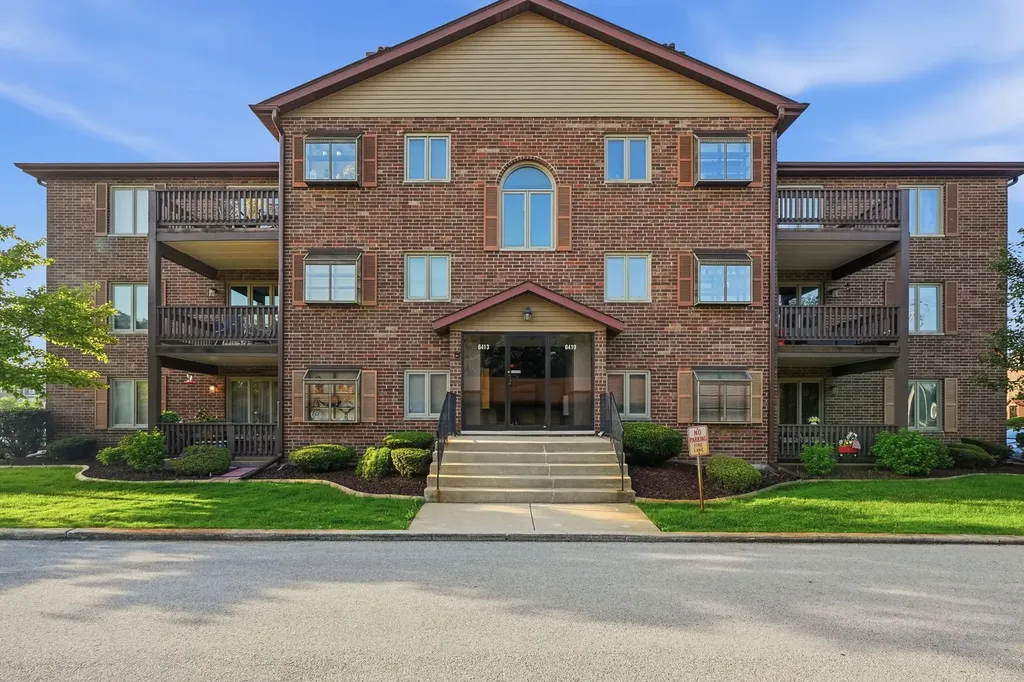 6419 Oak Forest Avenue Tinley Park IL 60477