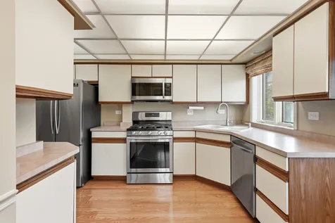 6419 Oak Forest Avenue Tinley Park IL 60477