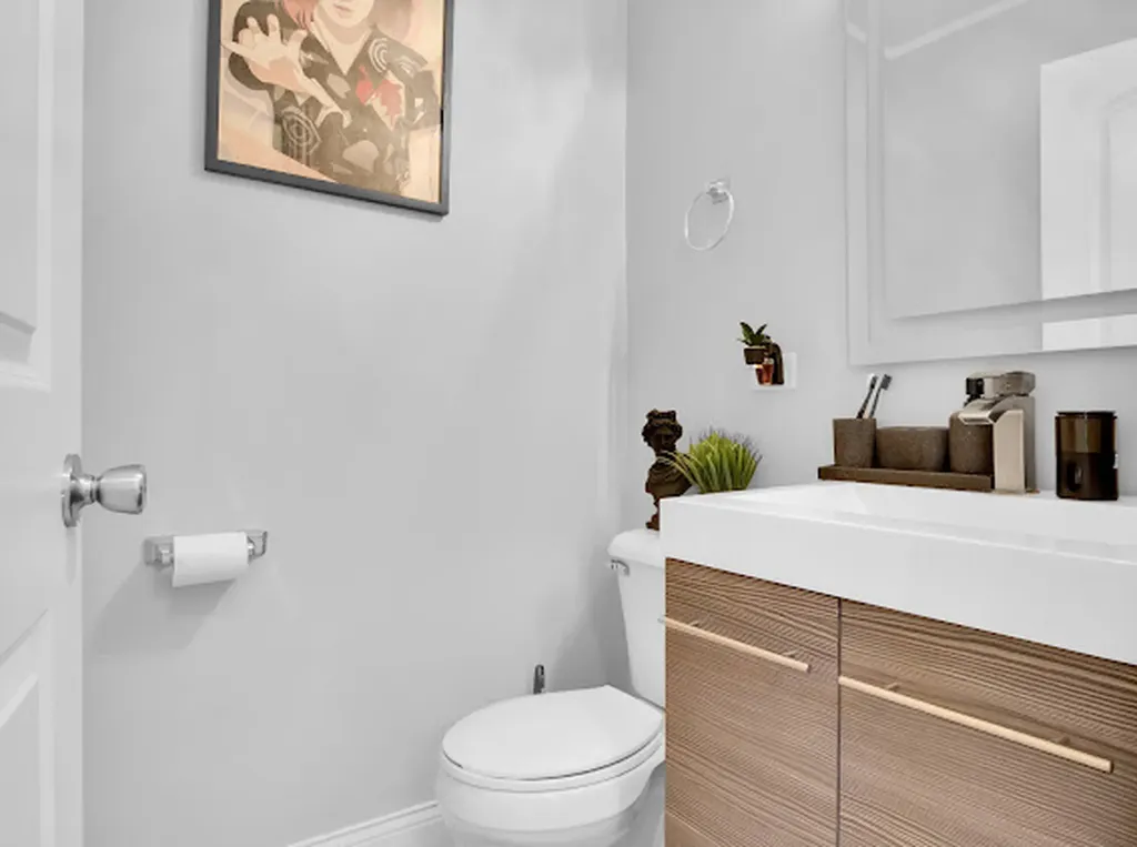 4339 West 83rd Street Chicago IL 60652