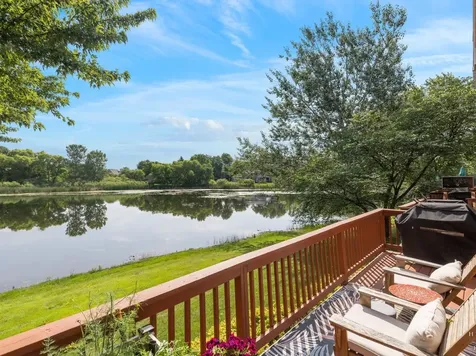 1572 West Ethans Glen Drive Palatine IL 60067