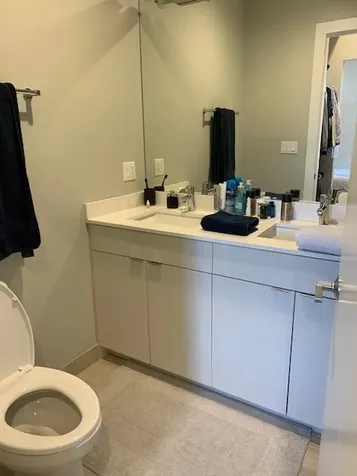 3334 North Southport Avenue Chicago IL 60657