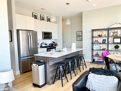 3334 North Southport Avenue Chicago IL 60657