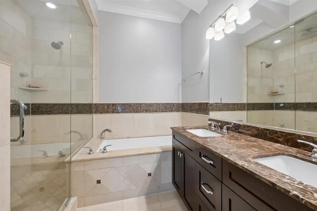 1534 North Wood Street Chicago IL 60622