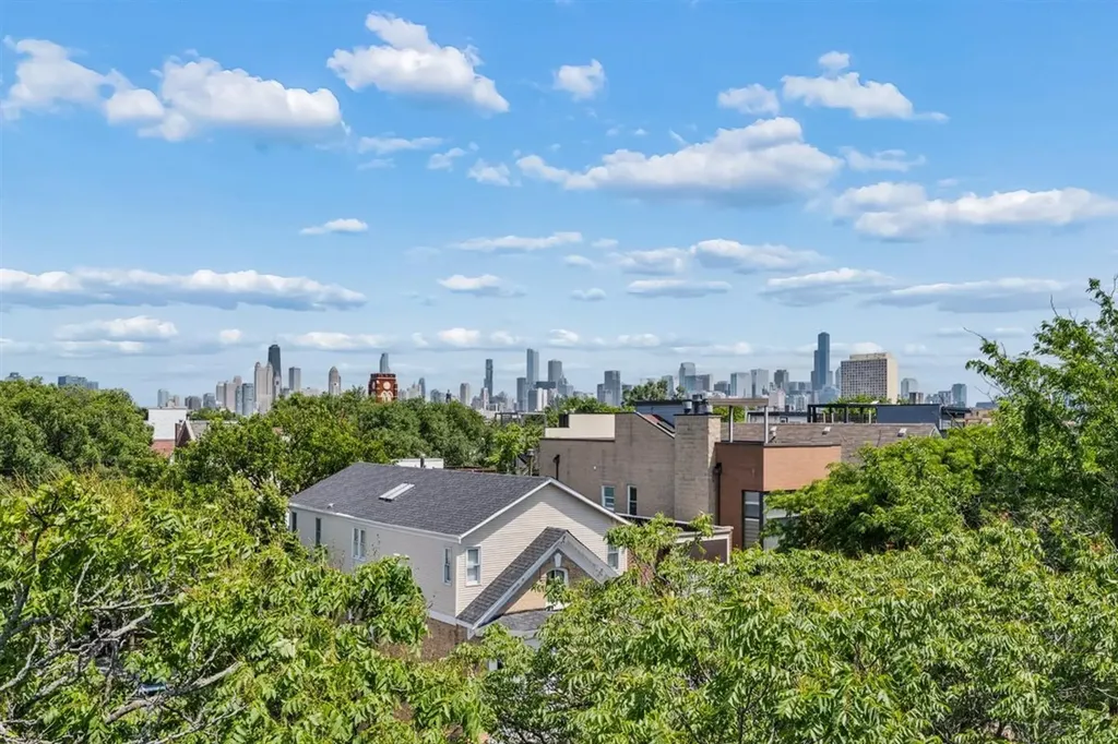 1534 North Wood Street Chicago IL 60622