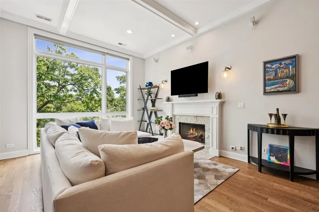 1534 North Wood Street Chicago IL 60622