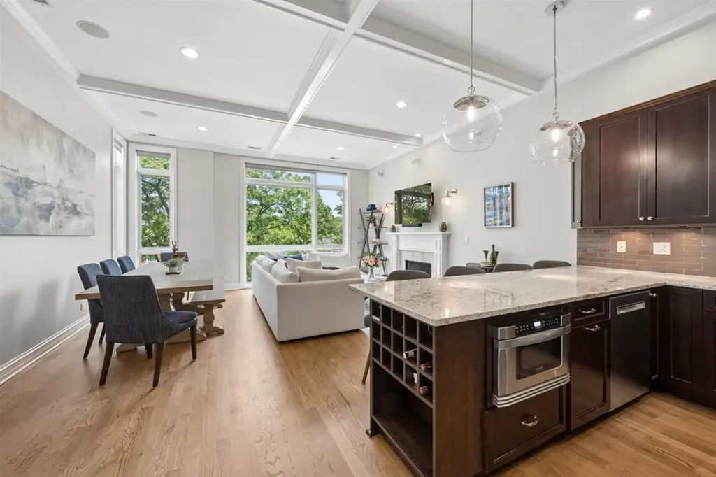 1534 North Wood Street Chicago IL 60622
