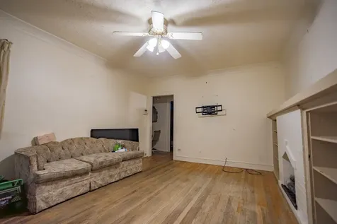 8419 South Maryland Avenue Chicago IL 60619