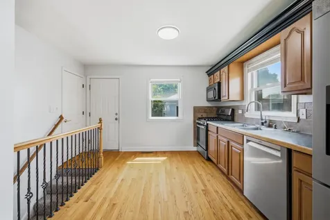 219 North Berteau Avenue Bartlett IL 60103