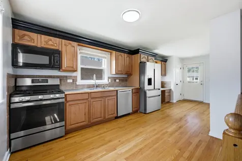 219 North Berteau Avenue Bartlett IL 60103
