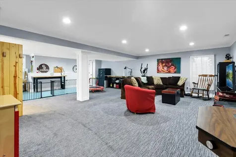 2135 Hamilton Drive West Dundee IL 60118