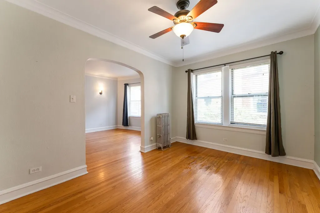 4126 North Kedvale Avenue Chicago IL 60641