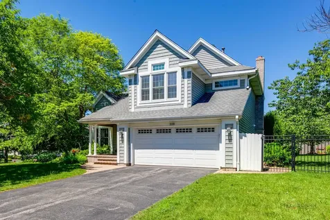 228 Southridge Drive Gurnee IL 60031