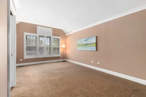 228 Southridge Drive Gurnee IL 60031