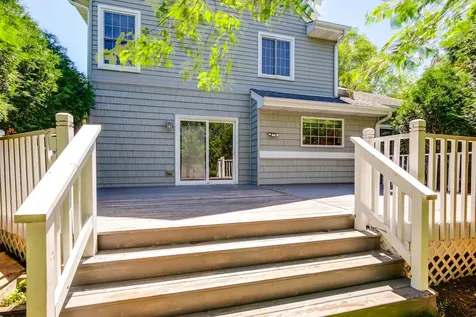228 Southridge Drive Gurnee IL 60031
