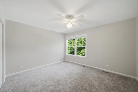259 Pembrook Lane Mundelein IL 60060
