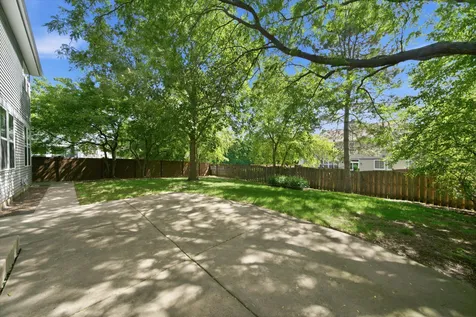 259 Pembrook Lane Mundelein IL 60060