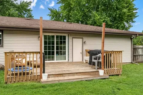 819 Greglynn Street Machesney Park IL 61115