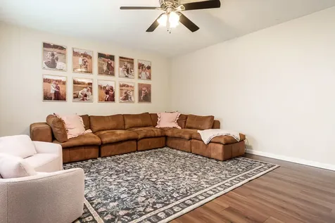 819 Greglynn Street Machesney Park IL 61115