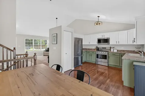 1713 Aaron Lane Joliet IL 60431