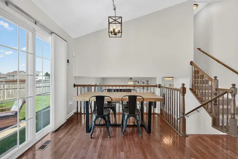 1713 Aaron Lane Joliet IL 60431